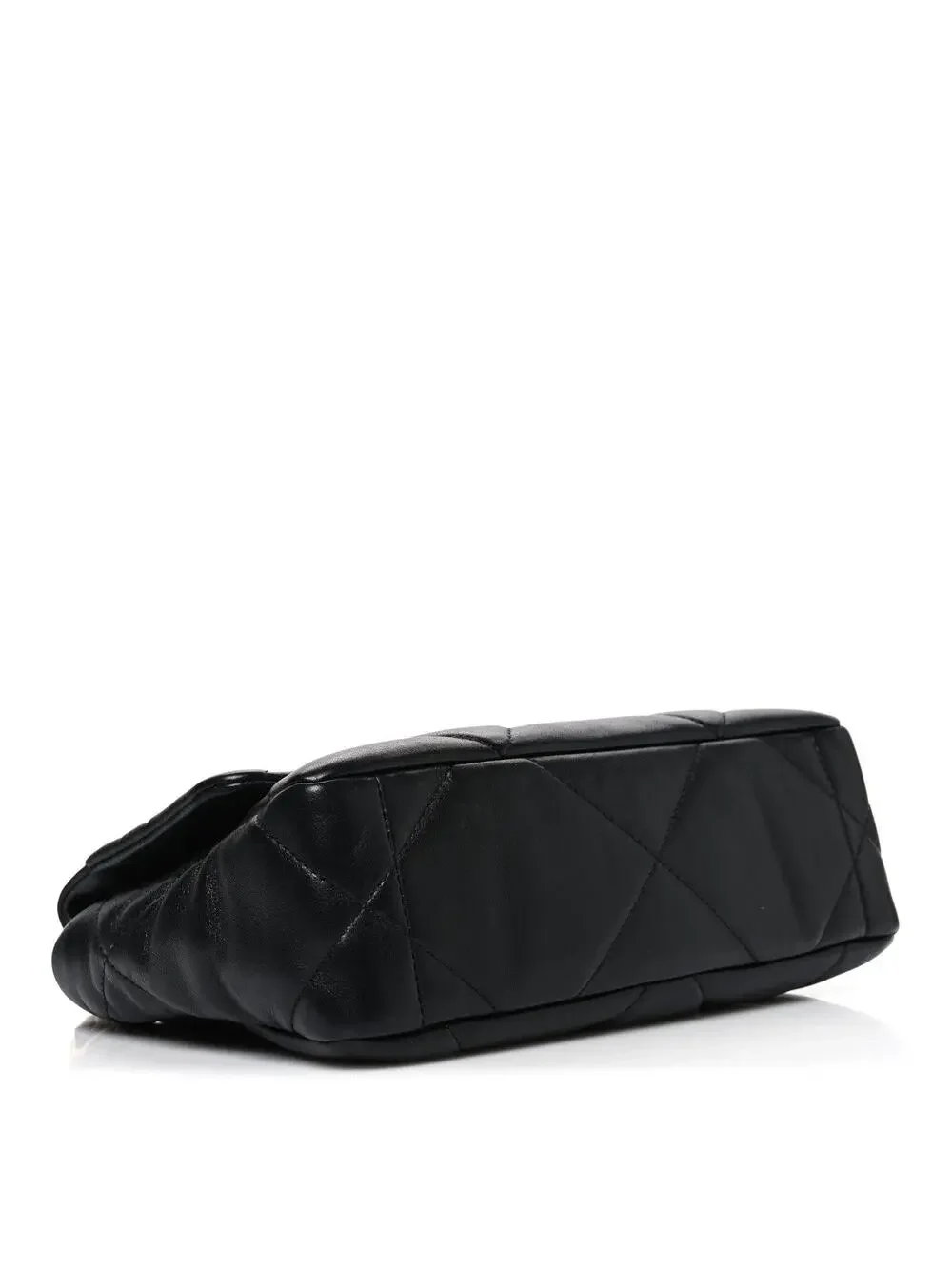 Lambskin Quilted Medium Chanel 19 Flap #300549C50B